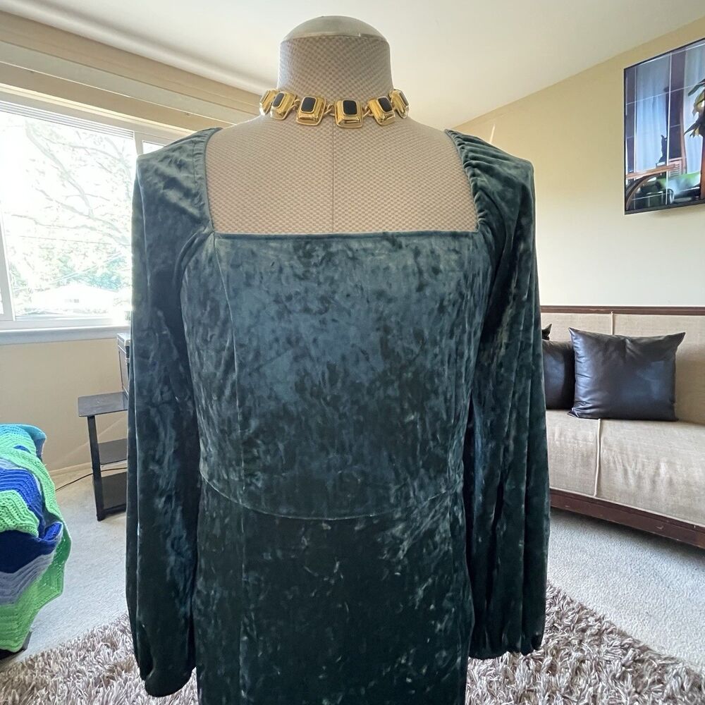 Ava & Viv Women’s 1X Dress, Velvet with Square Neckline, Green, Tie Back Forest - Picture 2 of 13